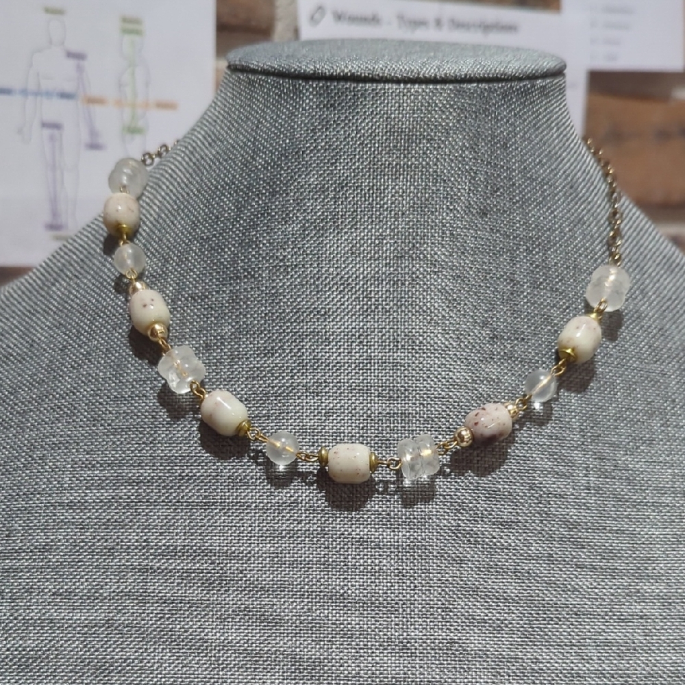 Elegant Beaded Necklace with Gold Accents Clear Glass & Cream Stone Beads